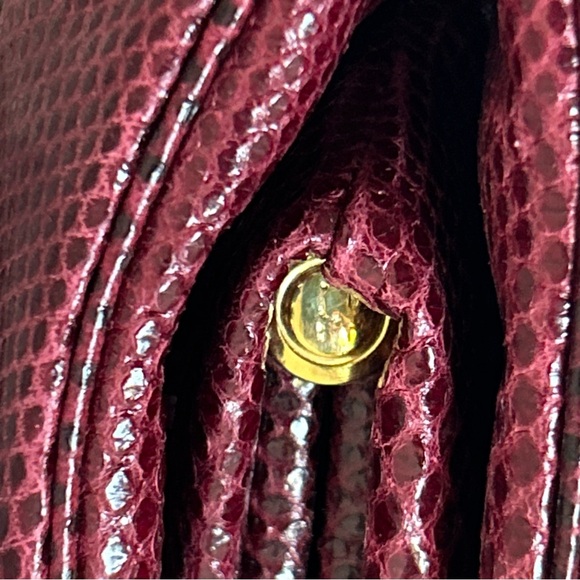 Judith Leiber Lizard Skin Purse with Gold Toned Hardware - Picture 13 of 14